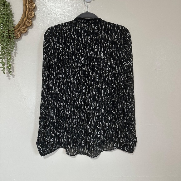 The Shirt by Rochelle Behrens Black Floral with Ruffle Detail, Semi-Sheer, Large - Picture 6 of 7